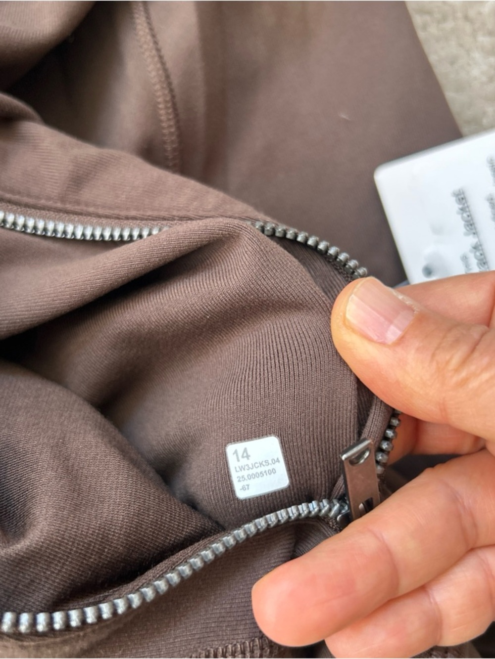7-26 NWT Size 14 Lululemon Define Track Jacket Luon WALC - Picture 10 of 12